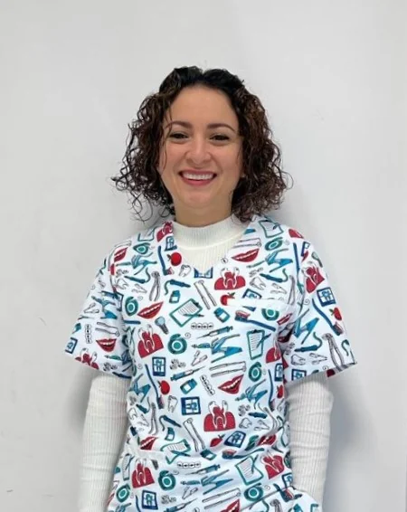 Retrato de la Dra. Bibiana, profesional de odontología general de ODONTOFAMILY