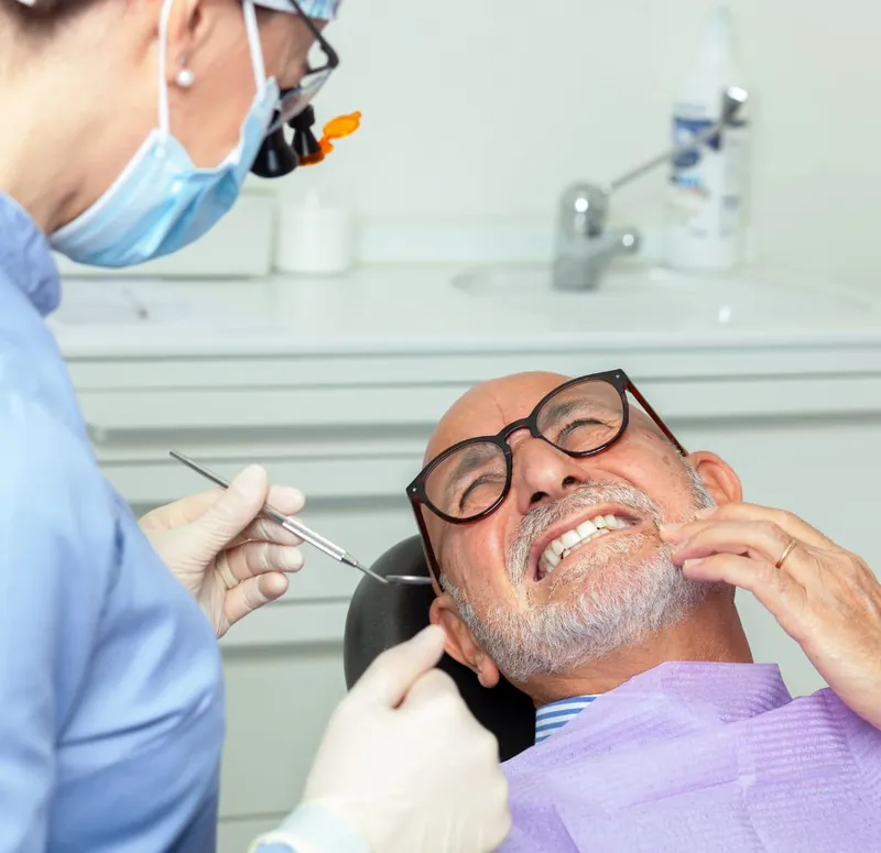 Periodontitis: Causas y Tratamiento en Bilbao