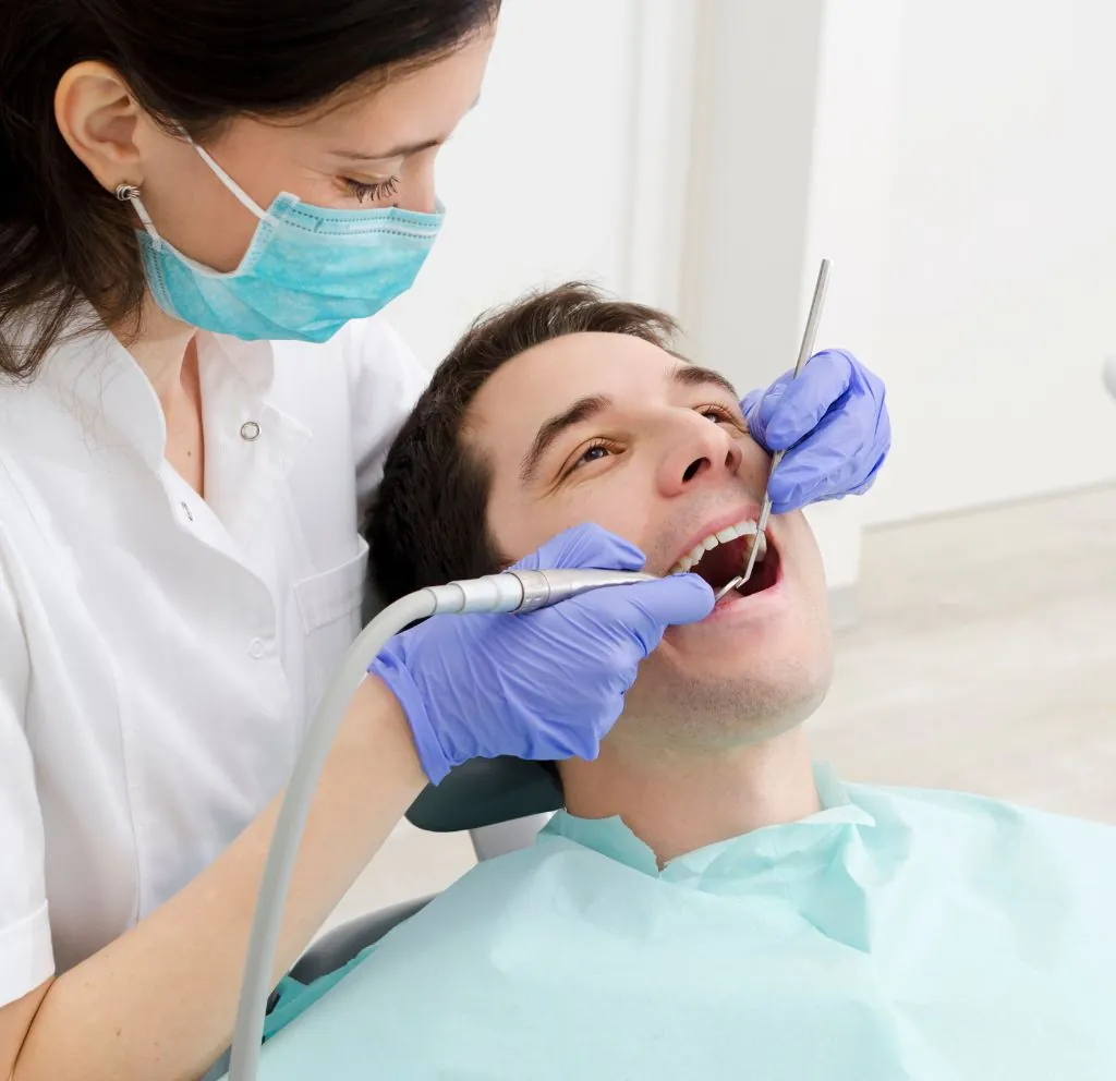 Dental cleaning in Spain