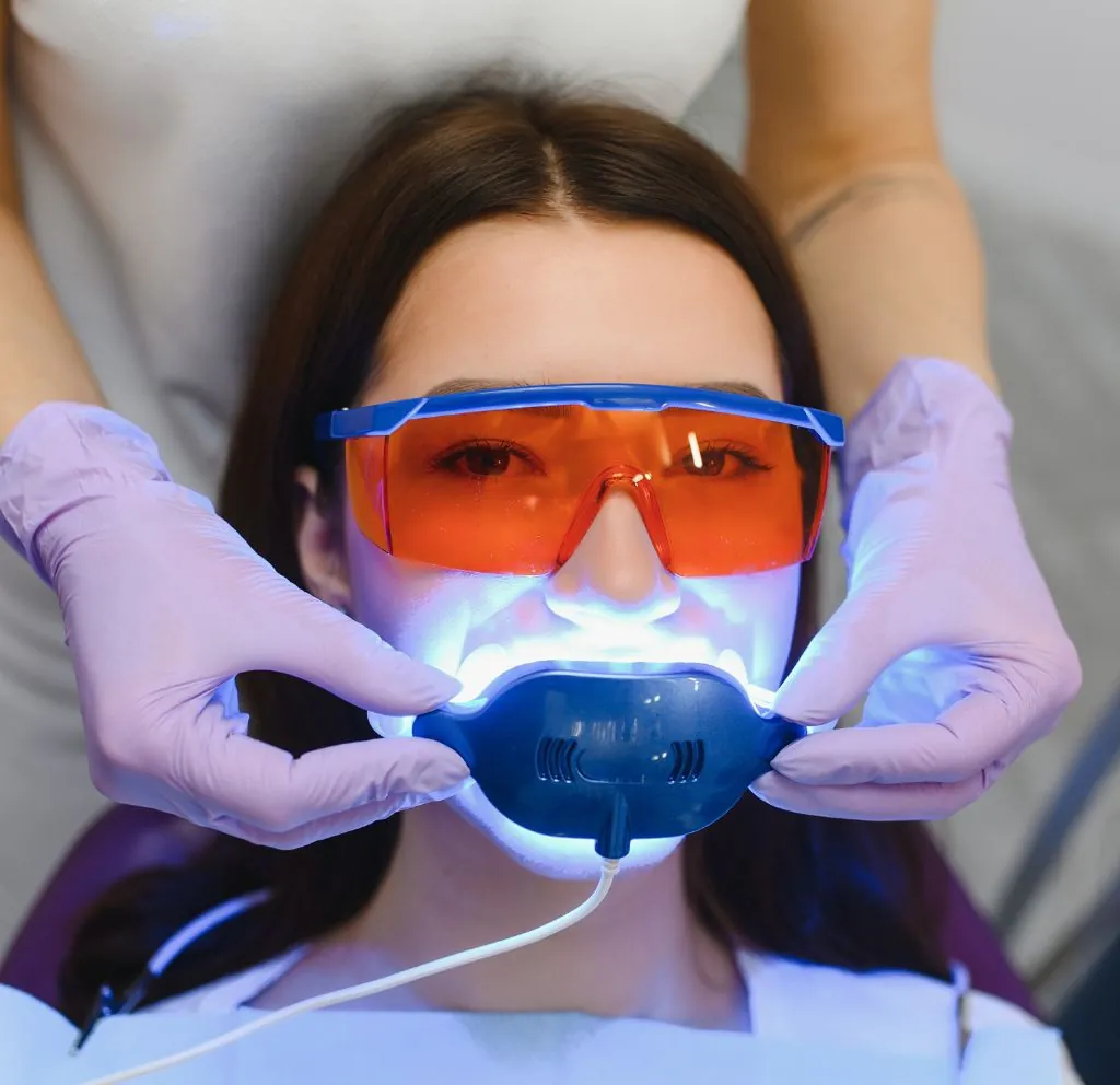 whitening with led getxo light