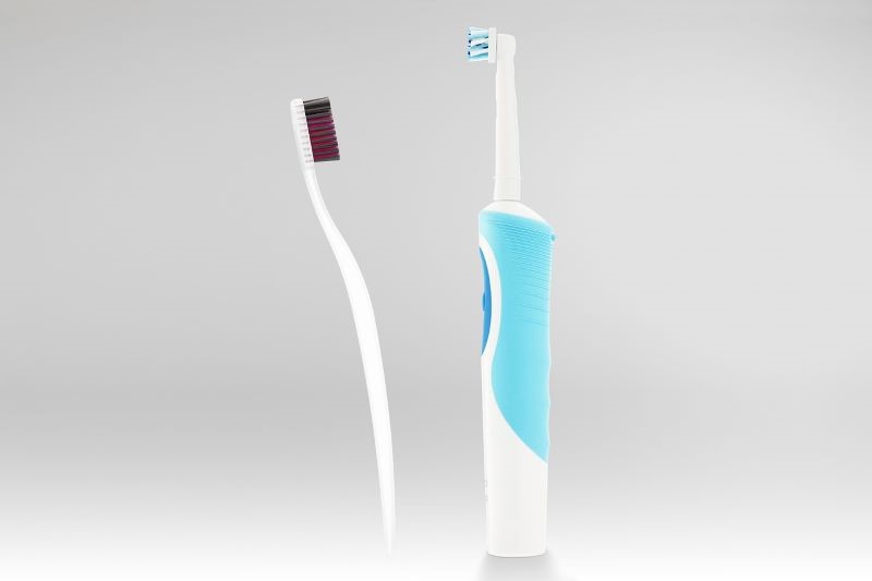 cepillo dental eléctrico
